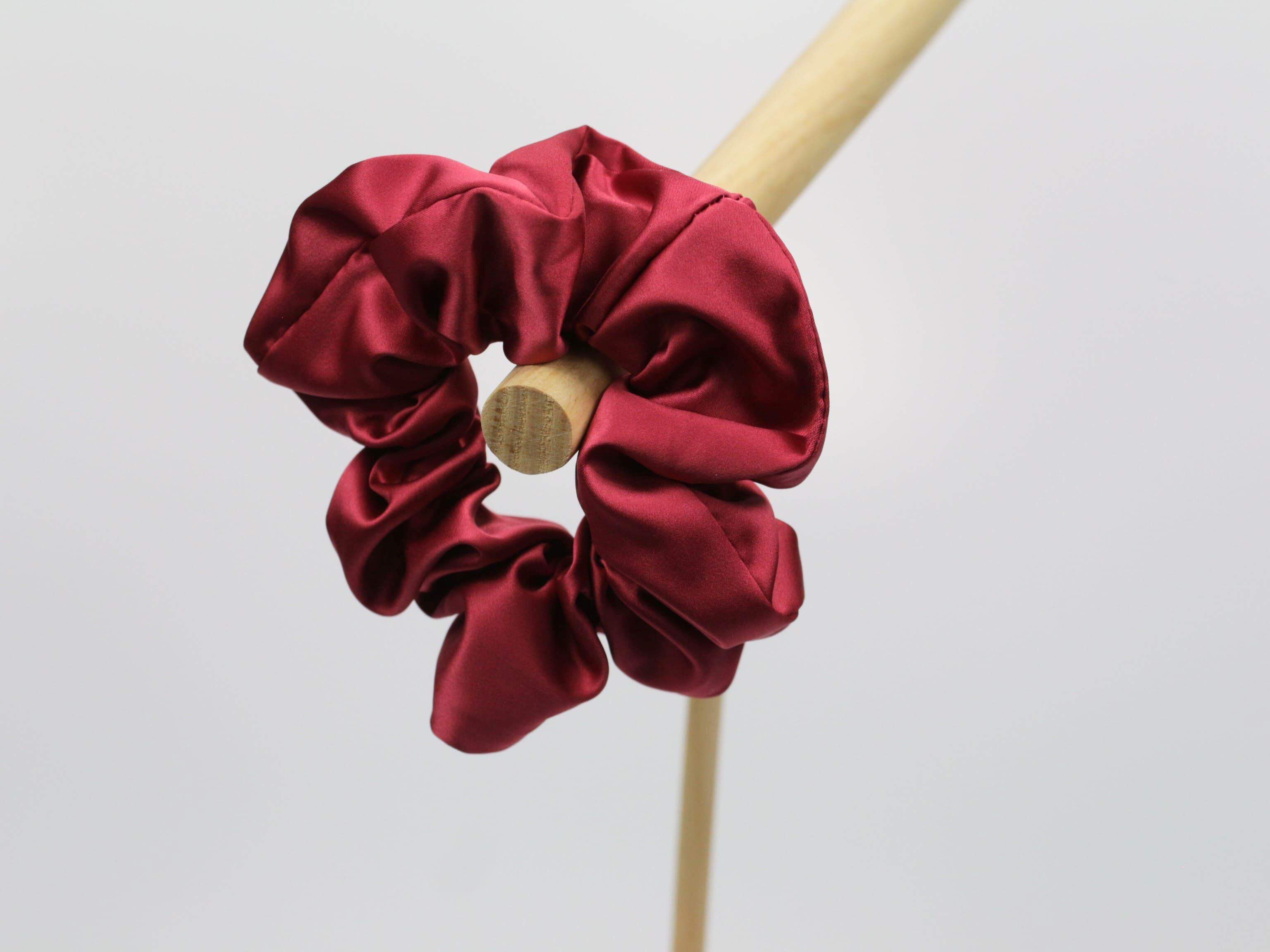 Scrunchie LARGE - zgaszona czerwień