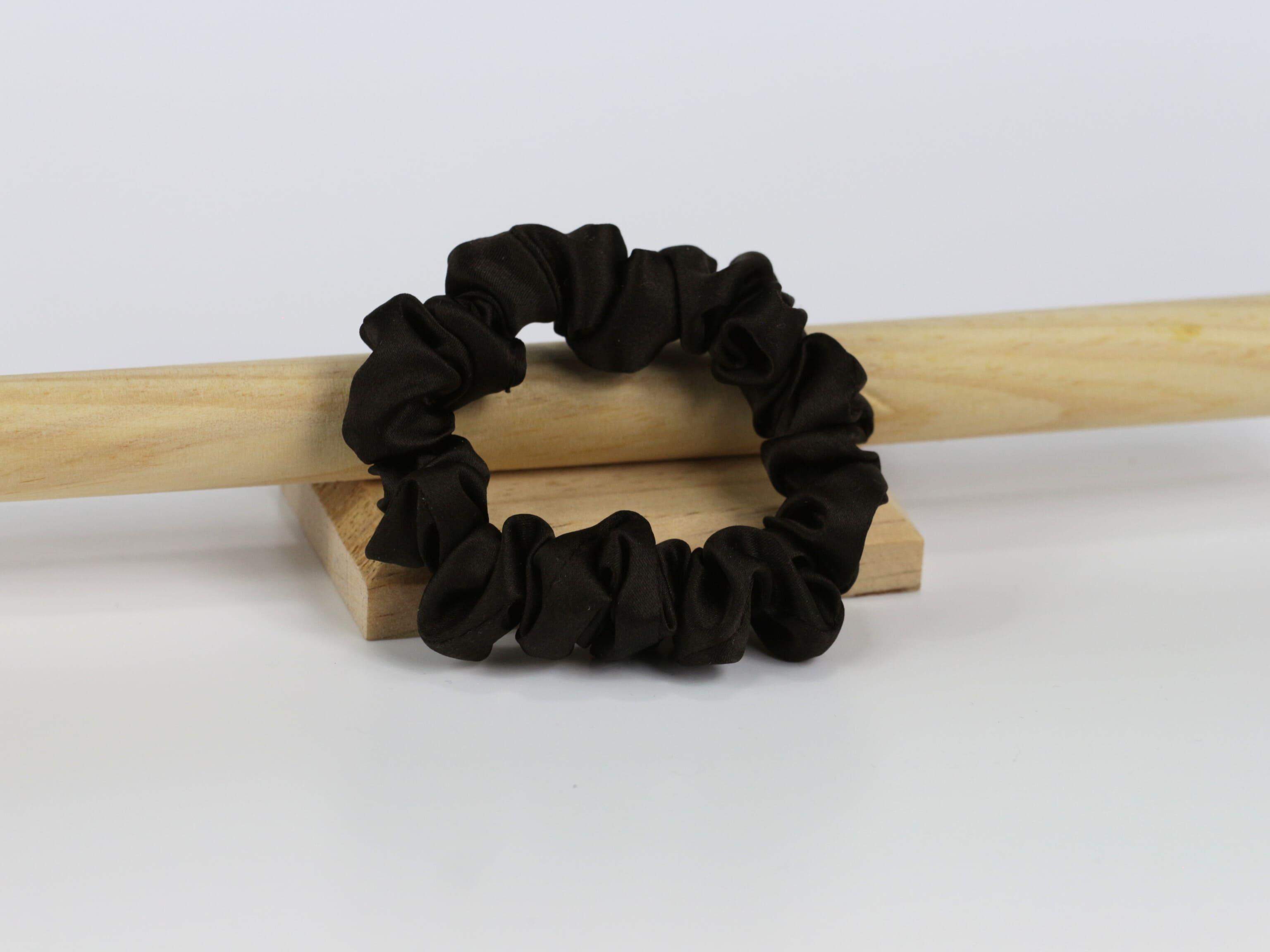 Jedwabna scrunchie MINI - gorzka czekolada