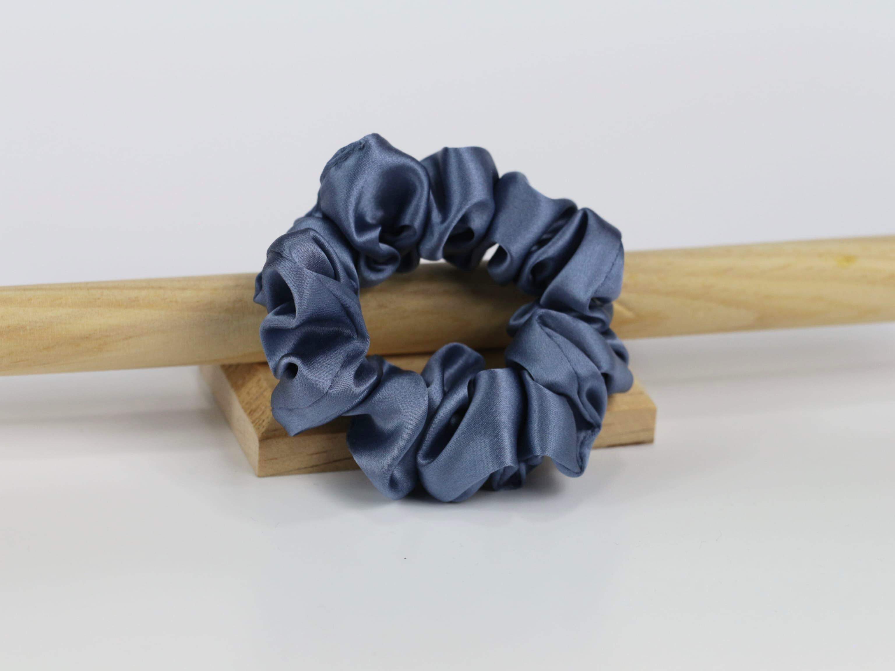 Jedwabna scrunchie SMALL - błękit